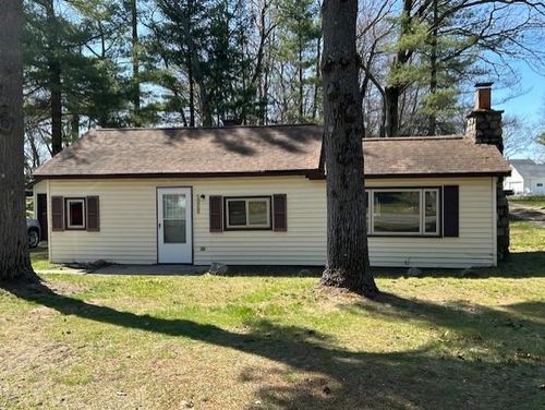 5066 E Michigan Ave, Au Gres, MI, 48703-9429 | Card Image