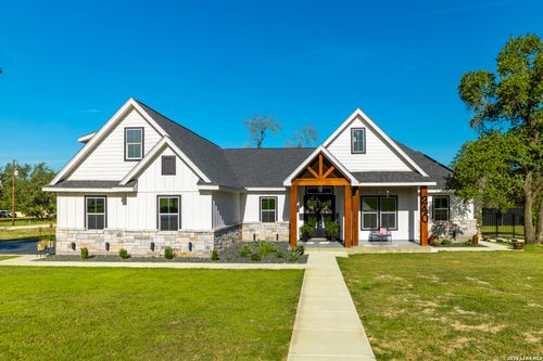 240 Eaglerock, Poteet, TX, 78065-3826 | Card Image