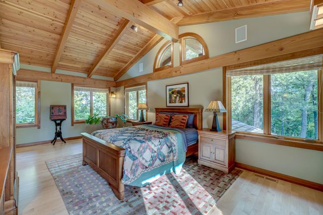 Generous bedroom in the in-law suite | Image 33
