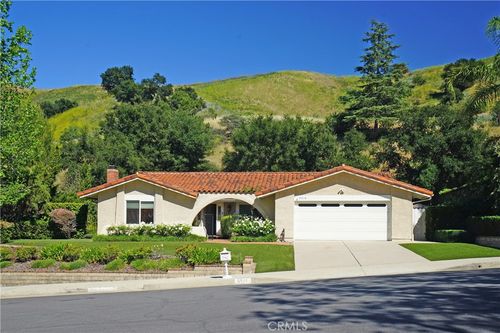 5816 Carell Ave, Agoura Hills, CA, 91301-2127 | Card Image