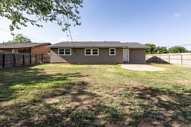 3716 38 Th St, House other with 4 bedrooms, 2 bathrooms and null parking in Lubbock TX | Image 5