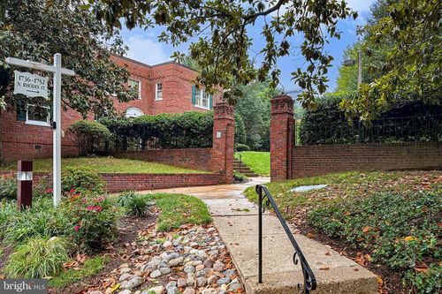 325-1752 N Rhodes St, ARLINGTON, VA, 22201-3110 | Card Image