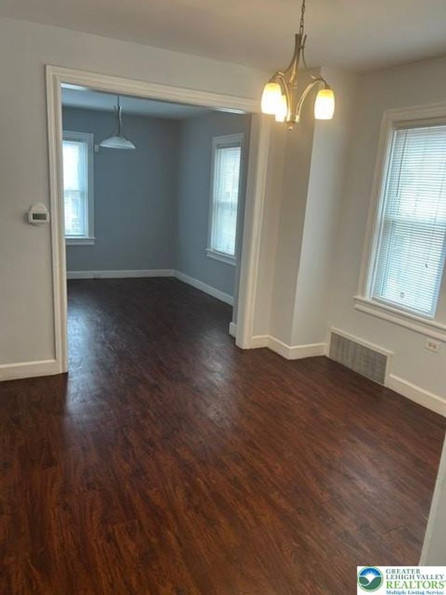 57 E Raspberry St, House other with 2 bedrooms, 2 bathrooms and null parking in BETHLEHEM PA | Image 8