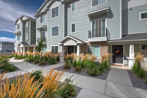 3944 N Eagle Point Ln, Eagle Mountain, UT, 84005-5940 | Card Image