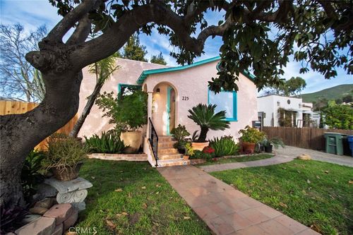 225 Barry, VENTURA, CA, 93001 | Card Image