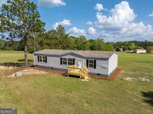 18 Karen Dr, Enigma, GA, 31749-6857 | Card Image