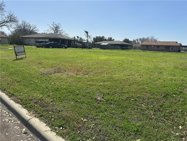 37 Casa Mia, Home with 0 bedrooms, 0 bathrooms and null parking in Somerville TX | Image 4