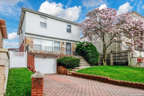 7-10-07 Boulevard, Malba, NY, 11357-1003 | Card Image