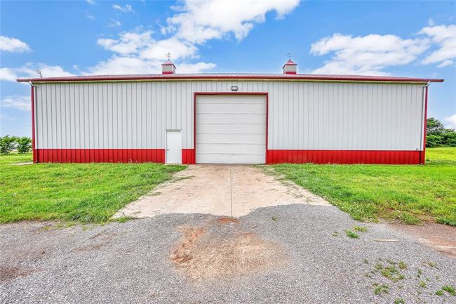 23003 N Frontage Rd, Home with 0 bedrooms, 0 bathrooms and null parking in Clinton OK | Image 7