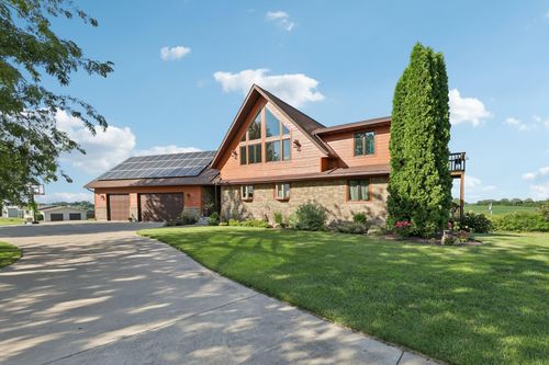 N3930 Benkert Rd, Monroe, WI, 53566-8735 | Card Image
