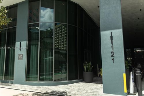 1012a-121 Ne 5th St, Miami, FL, 33132 | Card Image
