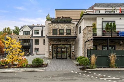 apt-208-148 Weston Rd, Wellesley, MA, 02482-5755 | Card Image