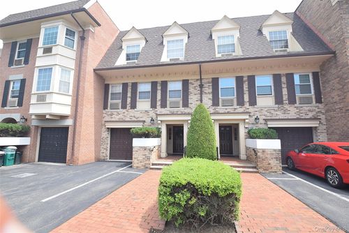 195-u-12-29 Diane Pl, Bayside, NY, 11360-1290 | Card Image