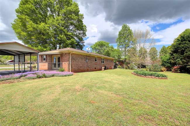 1118 N Highway 11, House other with 3 bedrooms, 2 bathrooms and null parking in West Union SC | Image 21