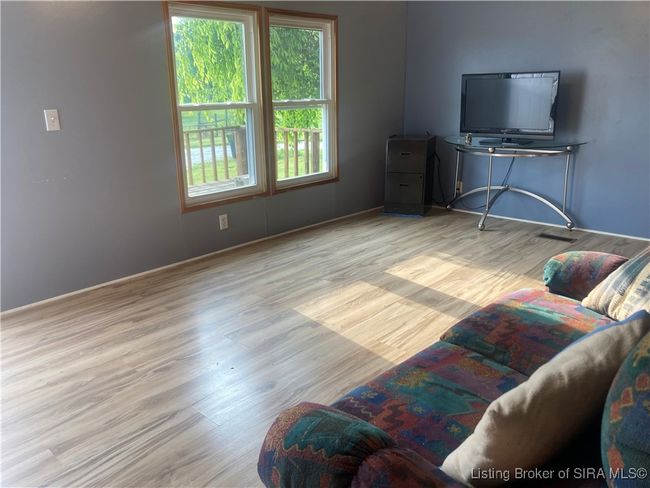 3963 Linda Dr Sw, Home with 3 bedrooms, 2 bathrooms and null parking in Corydon IN | Image 5