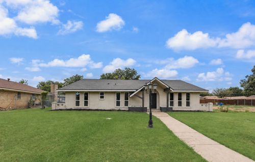 3914 Shady Hollow Ln, Dallas, TX, 75233-3618 | Card Image