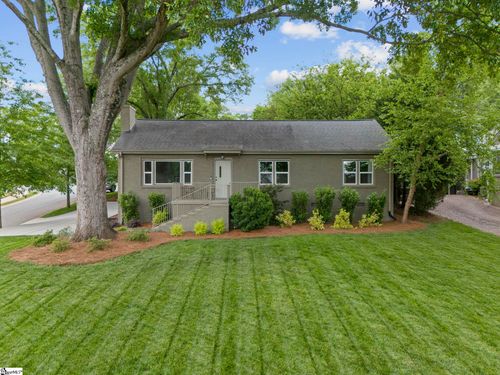 20 W Mountainview Ave, Greenville, SC, 29609-4643 | Card Image