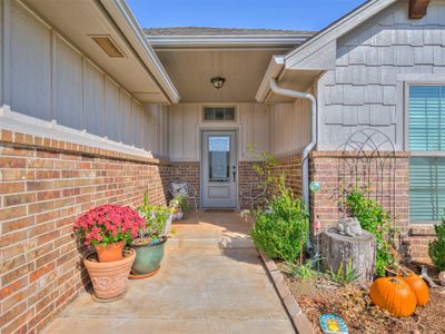 13900 Upper Village Drive, House other with 3 bedrooms, 2 bathrooms and null parking in Piedmont OK | Image 2