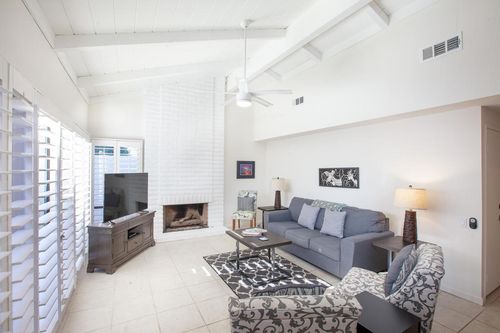 a-2350 Miramonte Cir E, Palm Springs, CA, 92264-5737 | Card Image