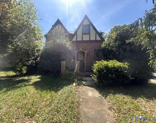 111 Jefferson St, Emporia, VA, 23847-2305 | Card Image