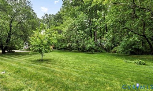 2801 Mohawk Dr, North Chesterfield, VA, 23235-3139 | Card Image