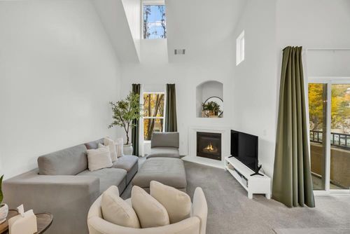 unit-7-1300 Riva Dr, West Sacramento, CA, 95691-6047 | Card Image