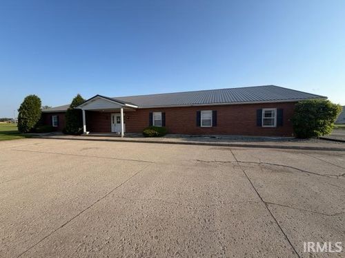 290 W Main St, Mount Summit, IN, 47361 | Card Image