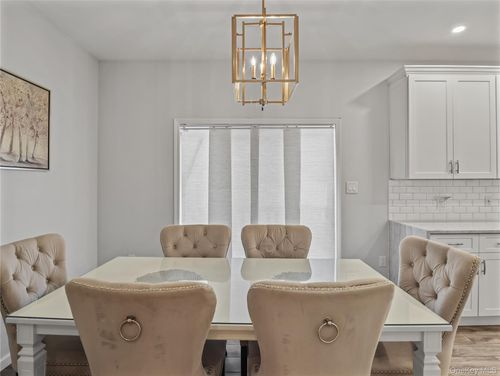 15 Leif Blvd, Congers, NY, 10920-1310 | Card Image