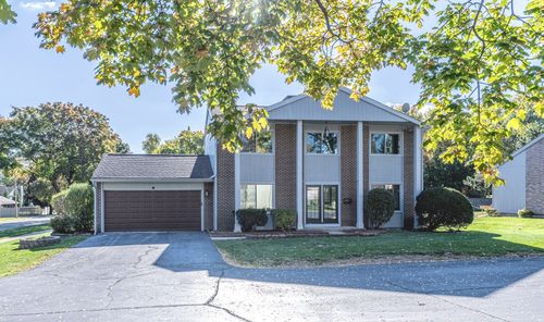 380 Ventura Club Dr, Roselle, IL, 60172-1453 | Card Image