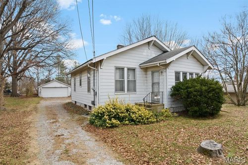 1501 N Keebler Ave, Collinsville, IL, 62234-4404 | Card Image