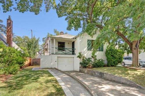 311 36th Way, Sacramento, CA, 95816-3405 | Card Image