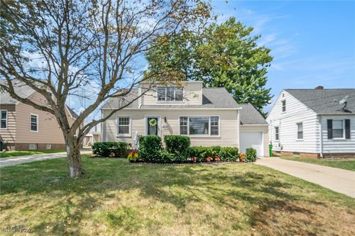 1514 Parker Dr, Mayfield Heights, OH, 44124-3623 | Card Image