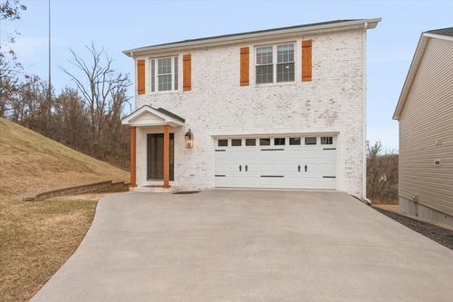 901 Walhalla Ct, Roanoke, VA, 24019-4966 | Card Image