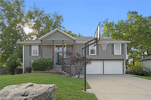 1003 Truman St, Pleasant Hill, MO, 64080-9301 | Card Image