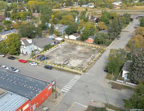 480 Athabasca St E, Moose Jaw, SK, S6H0M1 | Card Image