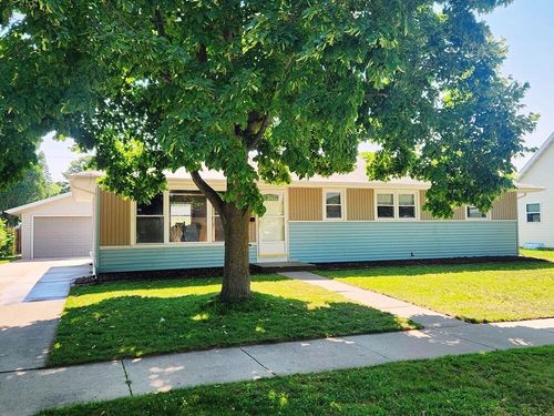 2301 N 27th Pl, Sheboygan, WI, 53083-4416 | Card Image