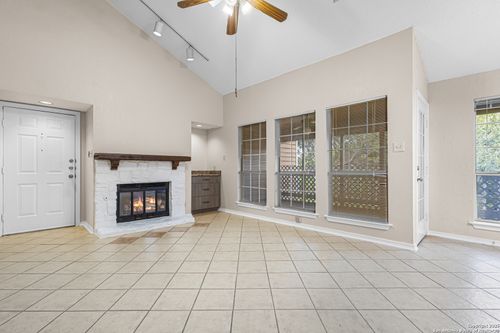 apt-204-14745 Babcock Rd, San Antonio, TX, 78249-1010 | Card Image
