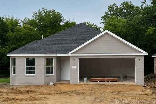 420 W Curtis St, Calera, OK, 74730-1549 | Card Image