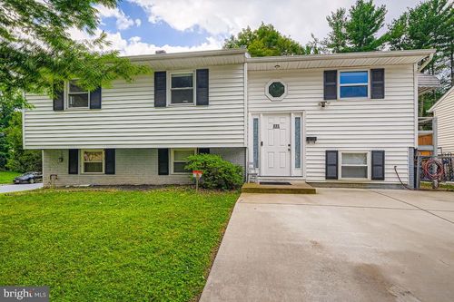 231 Candytuft Rd, REISTERSTOWN, MD, 21136-3402 | Card Image