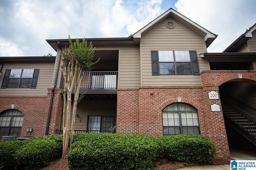 202-202 Sterling Oaks Dr, HOOVER, AL, 35244-2032 | Card Image