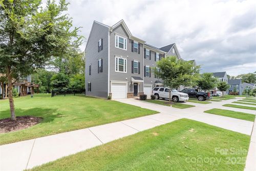 3120 Beeler Ln, Charlotte, NC, 28208-6357 | Card Image