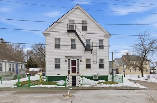 21 Monroe Ave, Bristol, RI, 02809-2322 | Card Image