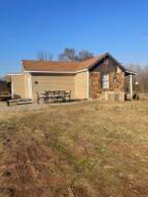 1114 S Cherry St, Altus, AR, 72821-9193 | Card Image