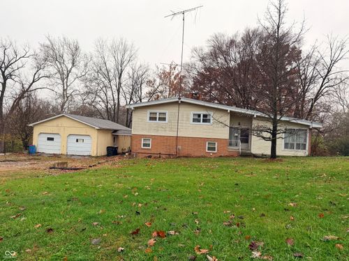 611 S Michigan Ave, Greensburg, IN, 47240-2334 | Card Image