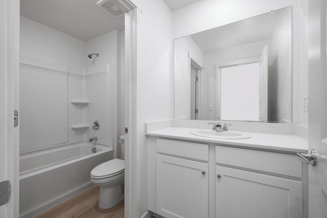 800 Chatham Ln, House other with 5 bedrooms, 3 bathrooms and null parking in Patterson CA | Image 8