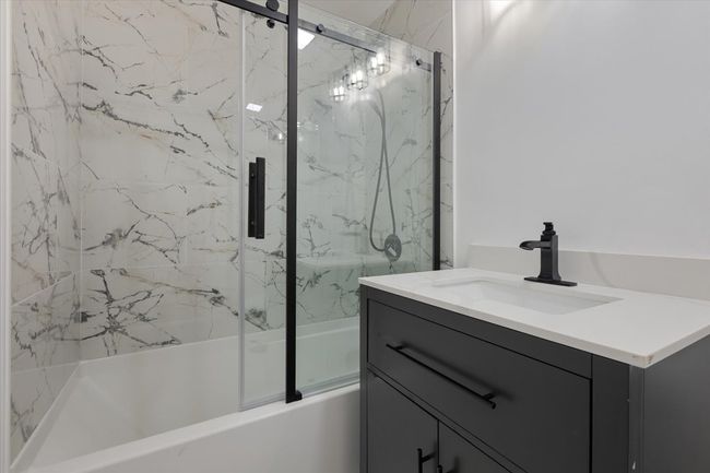 APT-1E - 8916 Kenneth Dr, Condo with 1 bedrooms, 1 bathrooms and null parking in Des Plaines IL | Image 15