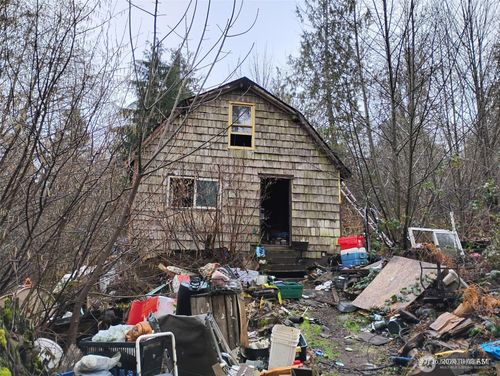 611 E Daniels Rd, Shelton, WA, 98584-9565 | Card Image