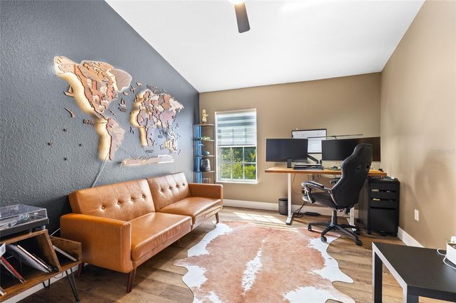 Stylish Guest bedroom 2upstairs | Image 16