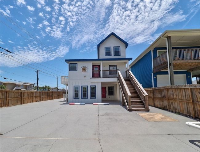 514 Royal Palm Dr, House other with 3 bedrooms, 3 bathrooms and 4 parking in Port Aransas TX | Image 31