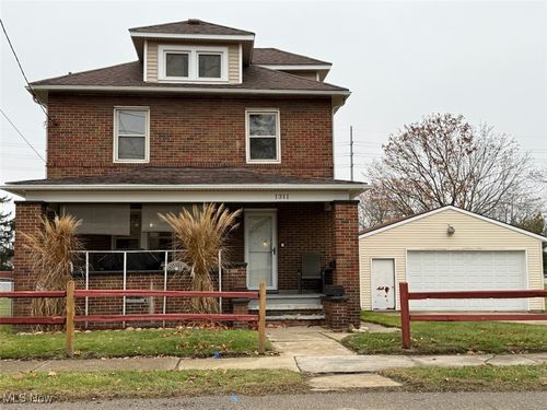 1311 Warner Rd Se, Canton, OH, 44707-3345 | Card Image